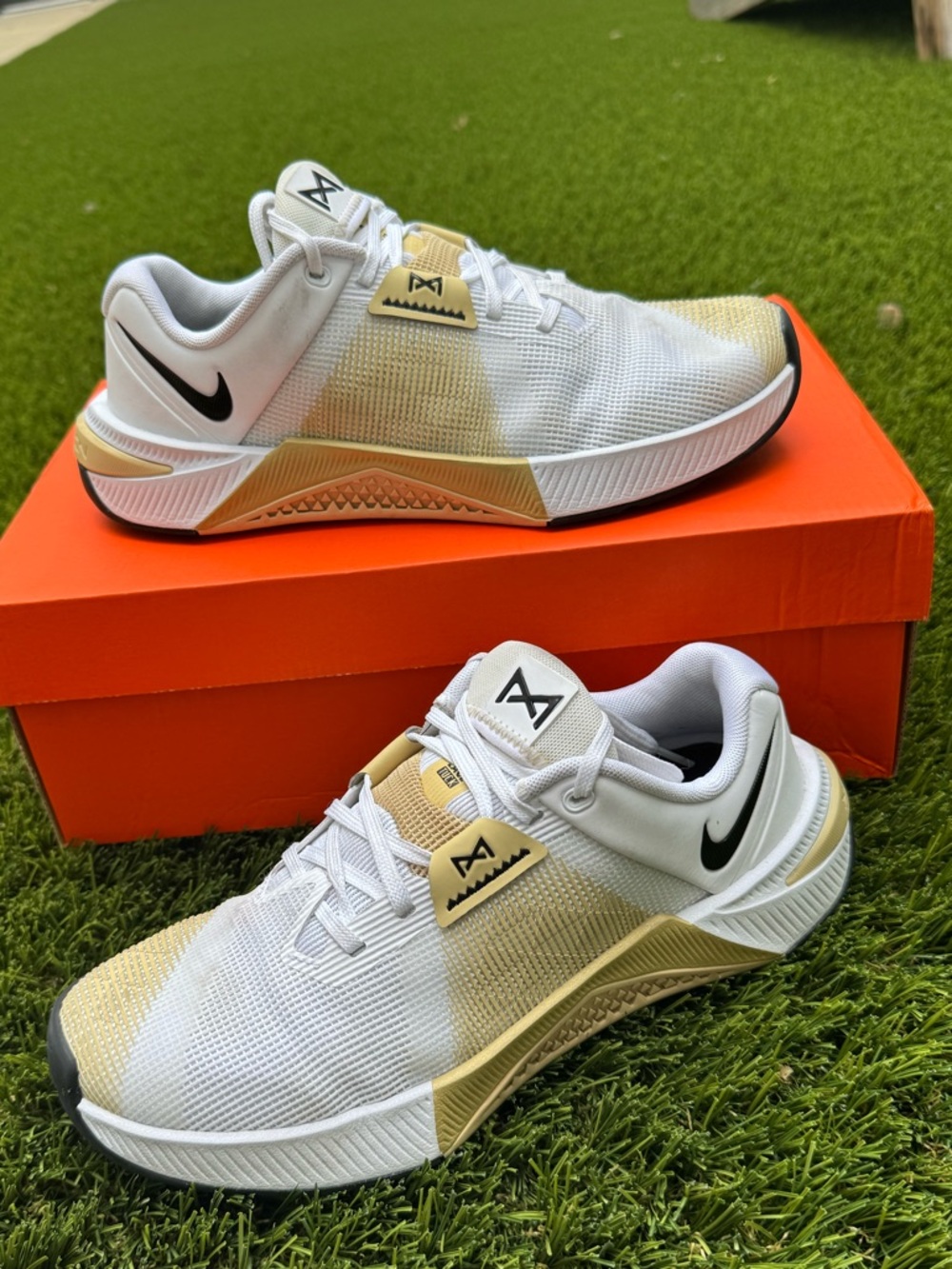 NikeWOMEN'S NIKE METCON 10 - Picture 2 of 7